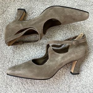 Suede heels like new Made in Italy 🇮🇹 adjustable ankle strap 8.5M